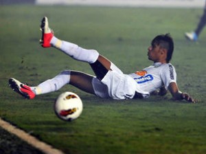 Na quarta-feira, Neymar atuou abaixo do que está acostumado (Foto: Ivan Storti)