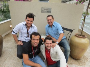 Jassa com o Cantor Gabriel Sttuck e sua equipe de produção