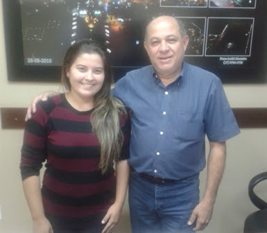 Flávia Cajé, presidente da ANTT, ao lado do presidente de Os Independentes, Jerônimo Luiz Muzetti, durante a assinatura do contrato. (Foto Divulgação)