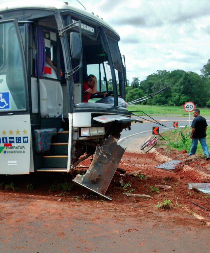 acidente onibus guaira