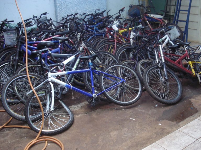 Foi preso por roubar bicicleta