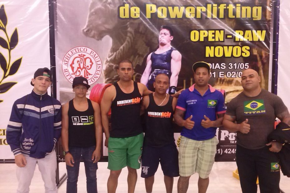 Guaíra vai bem em campeonato de halterofilismo