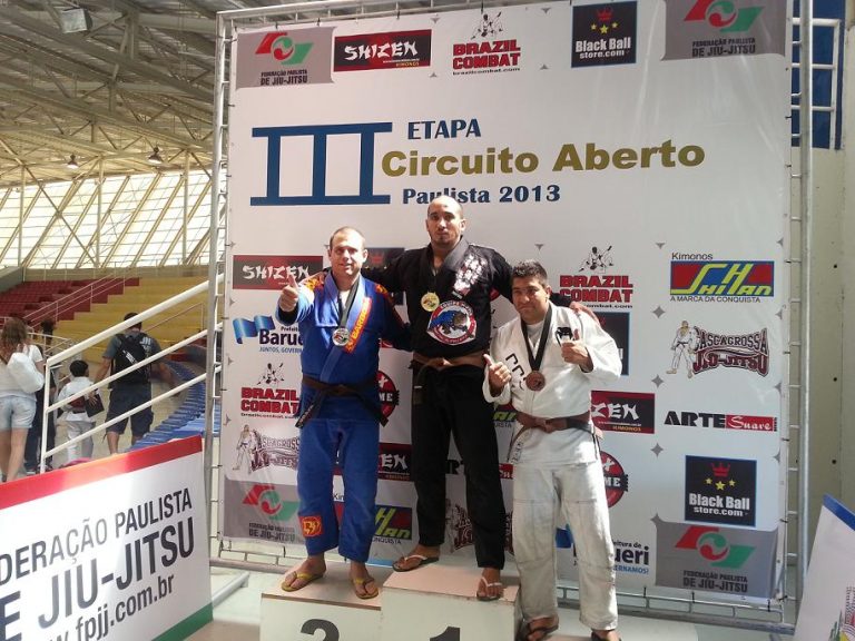 Rogério Coelho Professor da Equipe Motta Guaíra é ouro no circuito de Barueri