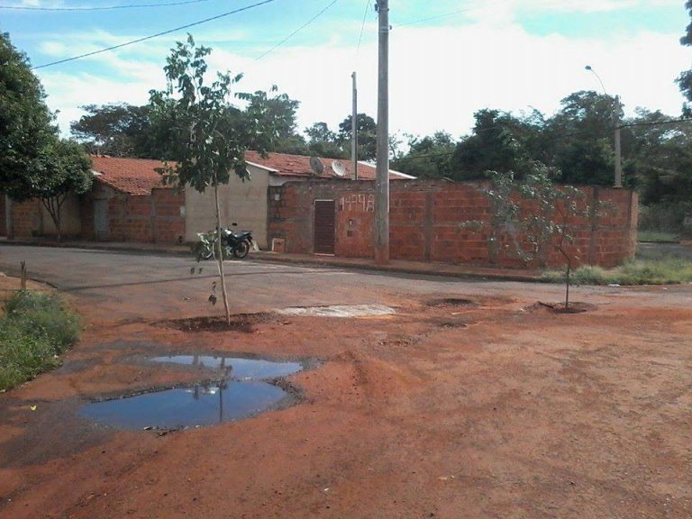 [OPINIÃO] Má sinalização, buracos, desníveis e até tampas de instalações nas ruas e avenidas podem causar acidentes