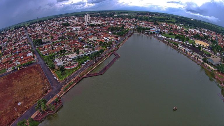 GUAÍRA COMEMORA 89 ANOS