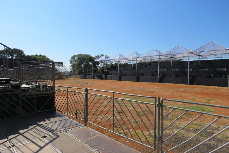 ESTRUTURA DA XXV FESTA DO PEÃO DE GUAÍRA ESTÁ GANHANDO FORMA 