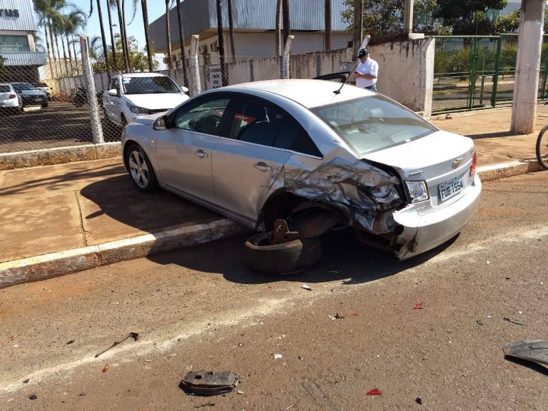 ACIDENTE NA ENTRADA DE GUAÍRA NO INÍCIO DA TARDE DESTA SEXTA-FEIRA