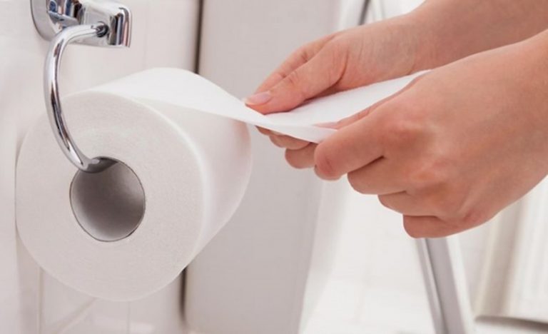 Especialista alerta que observar as fezes pode revelar sinais importantes sobre sua saúde intestinal