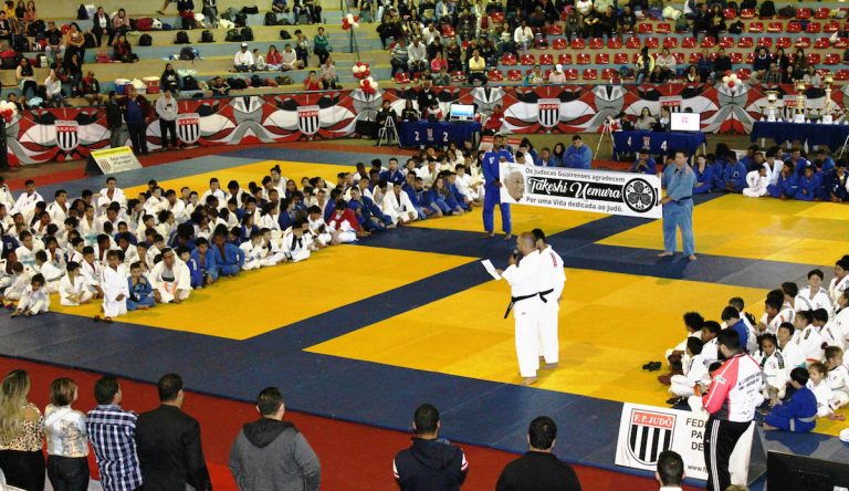 GUAÍRA SEDIOU TORNEIO DE JUDÔ COM A PARTICIPAÇÃO DE 25 CIDADES E 800 ATLETAS