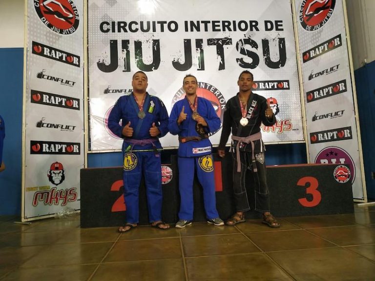 JIU JITSU DE BARRETOS CONQUISTA QUATRO MEDALHAS NO CIRCUITO INTERIOR