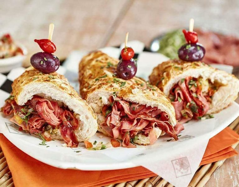 Mortadela com Abacaxi? Pode sim! Aprenda a preparar um sanduíche cheio de sabores