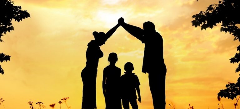 Como gerar energia morando no campo