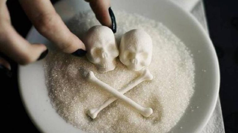 Campanha chama a atenção para malefícios à saúde provocados por refrigerantes e bebidas açucaradas