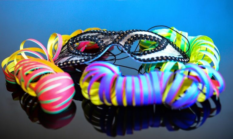 Foliões e ritmistas, cuidado com o excesso de barulho no carnaval