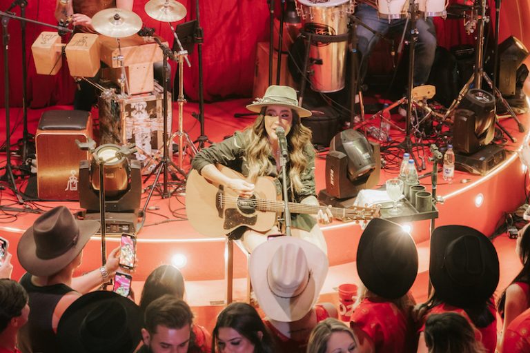Lauana Prado é um dos principais nomes femininos na Festa do Peão de Barretos 2022