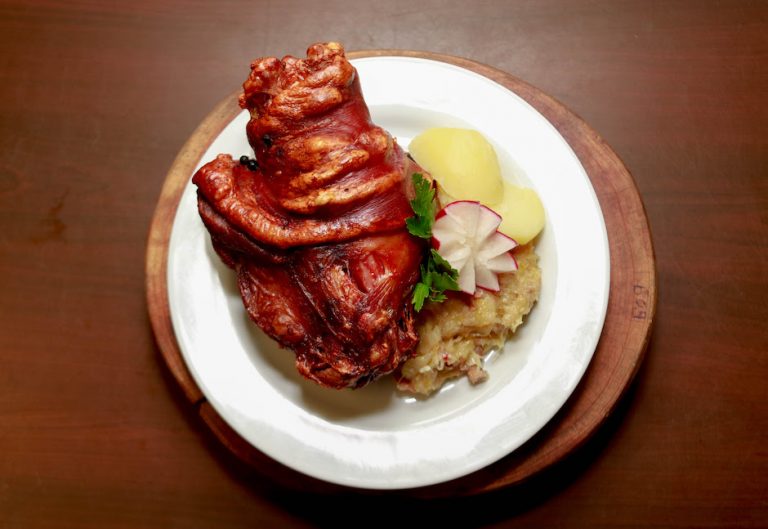 São Paulo Oktoberfest amplia e diversifica a gastronomia e traz menu com 80 opções de pratos e petiscos