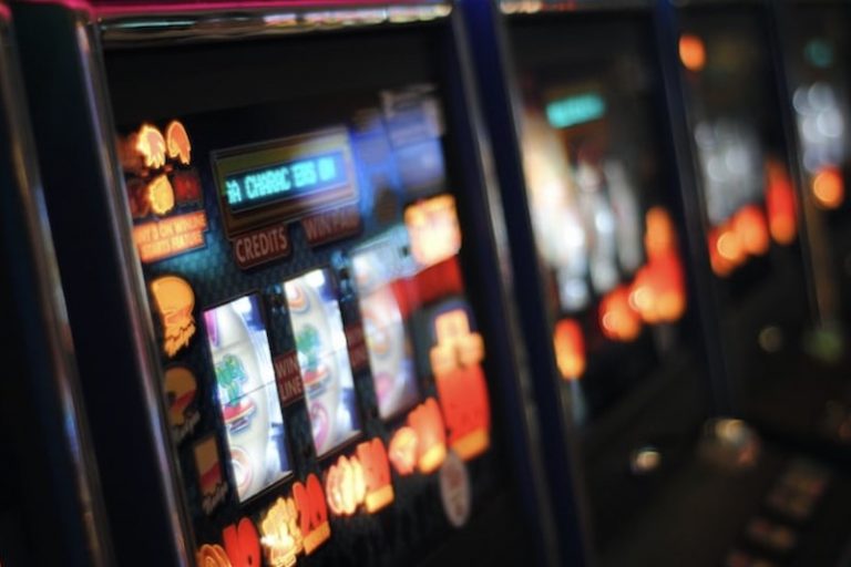 slots caça níqueis grátis