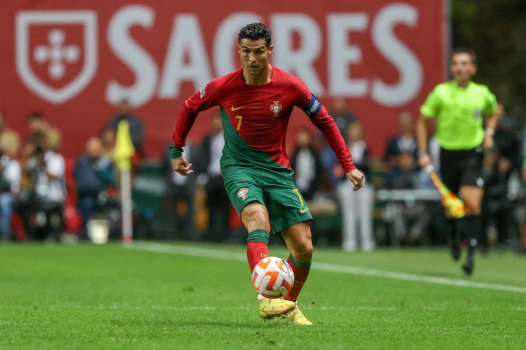 Cristiano Ronaldo e Messi são os jogadores mais buscados na internet, Neymar aparece em terceiro lugar