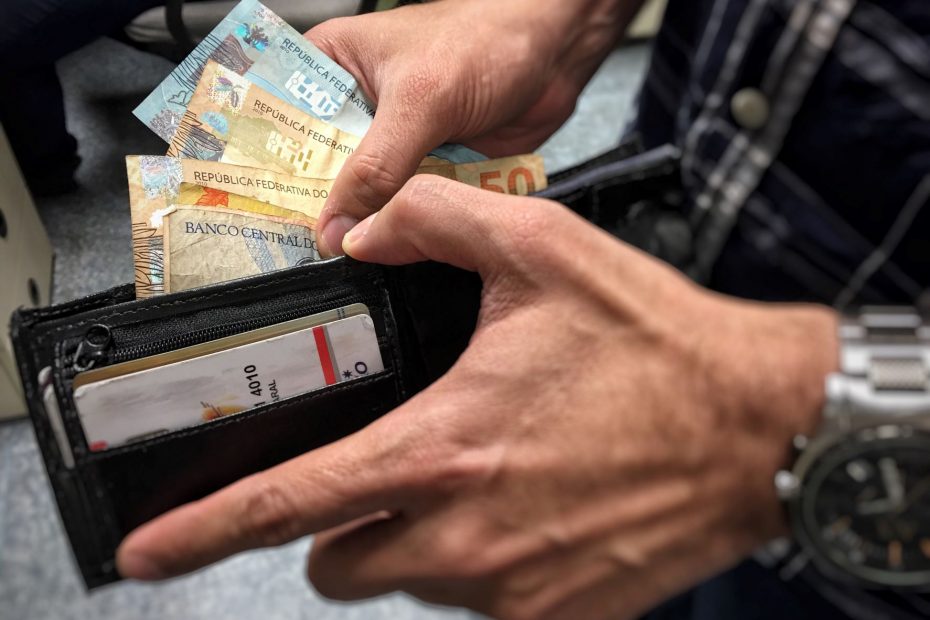 Novo salário mínimo pode chegar no Dia do Trabalho