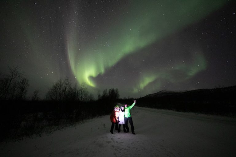 Brasileiros presenciam temporada intensa de auroras boreais