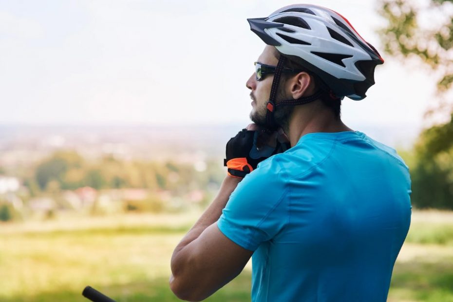Usar capacete ao andar de bicicleta aumenta a segurança