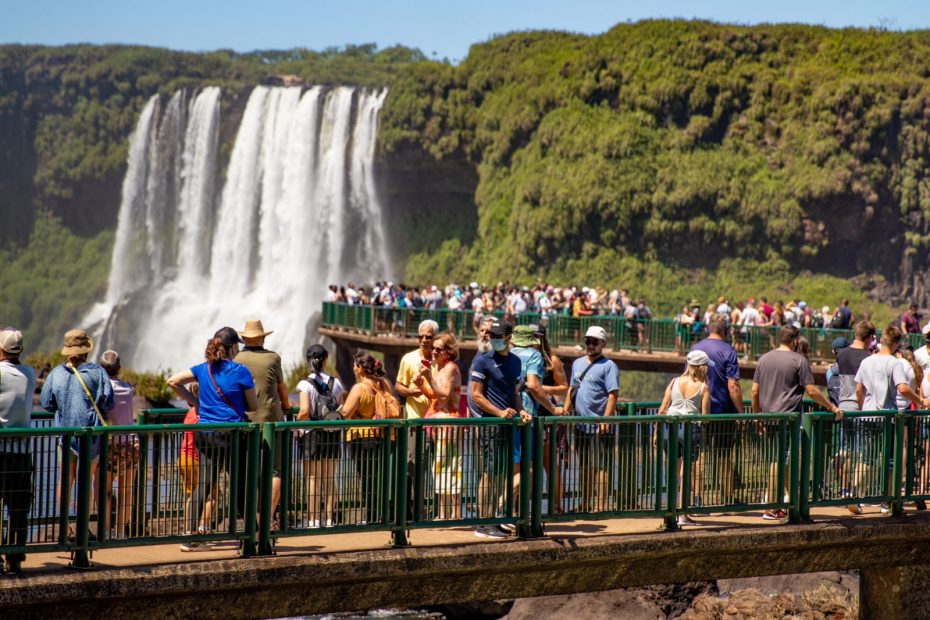 Foz do Iguaçu registra recorde de turistas após pandemia
