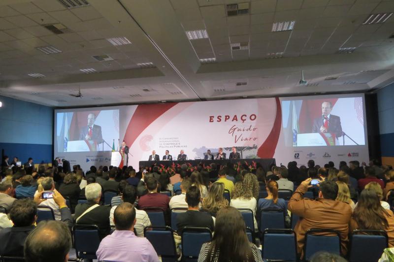 Congresso Internacional de Controle e Políticas Públicas homenageia Ruy Barbosa