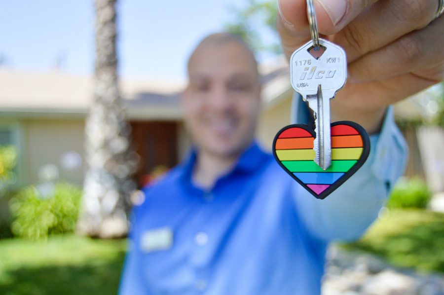 Sair da casa dos pais é meta para jovens em 2023