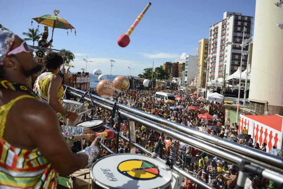 Volta do carnaval deve injetar mais de R$ 8 bi na economia