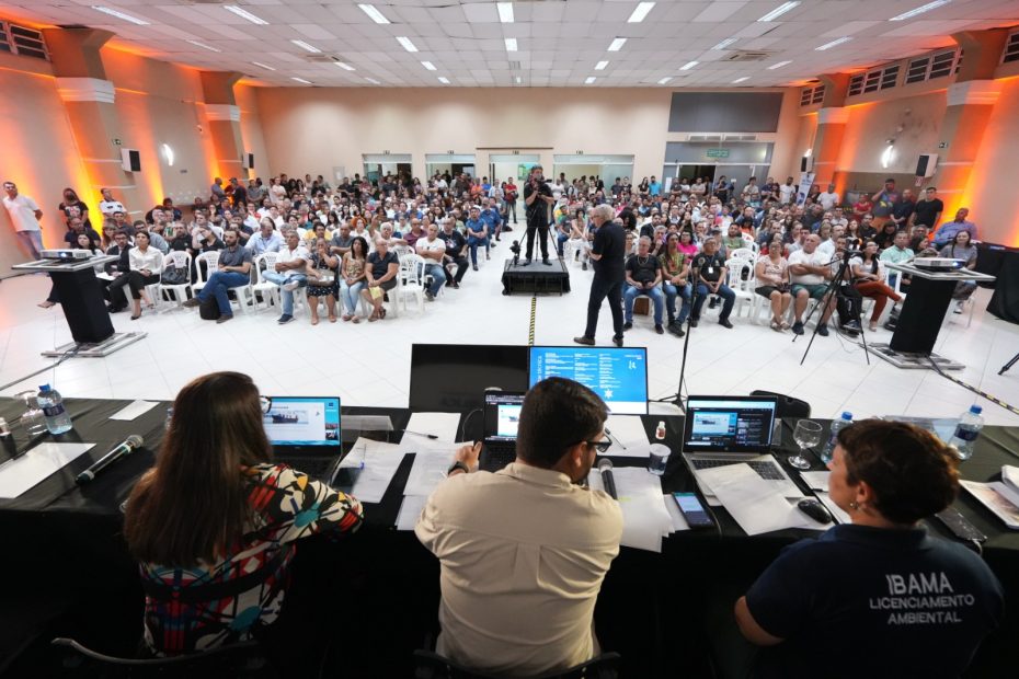 Mais de mil pessoas participam de audiência pública sobre o Porto Guará