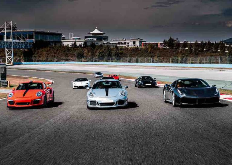 Competição de arrancadas reúne carros esportivos e corredores de todo o Brasil em São Joaquim da Barra-SP