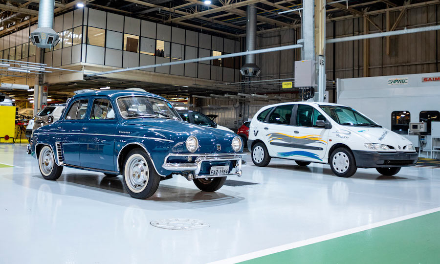 Leia sobre os últimos carros da Renault a saírem de linha e conheça os modelos que não estão mais disponíveis no mercado.
