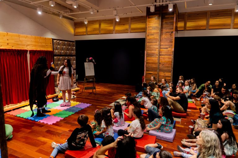 “Domingo é Dia de Teatro” do Iguatemi Ribeirão Preto segue com programação de férias para toda família