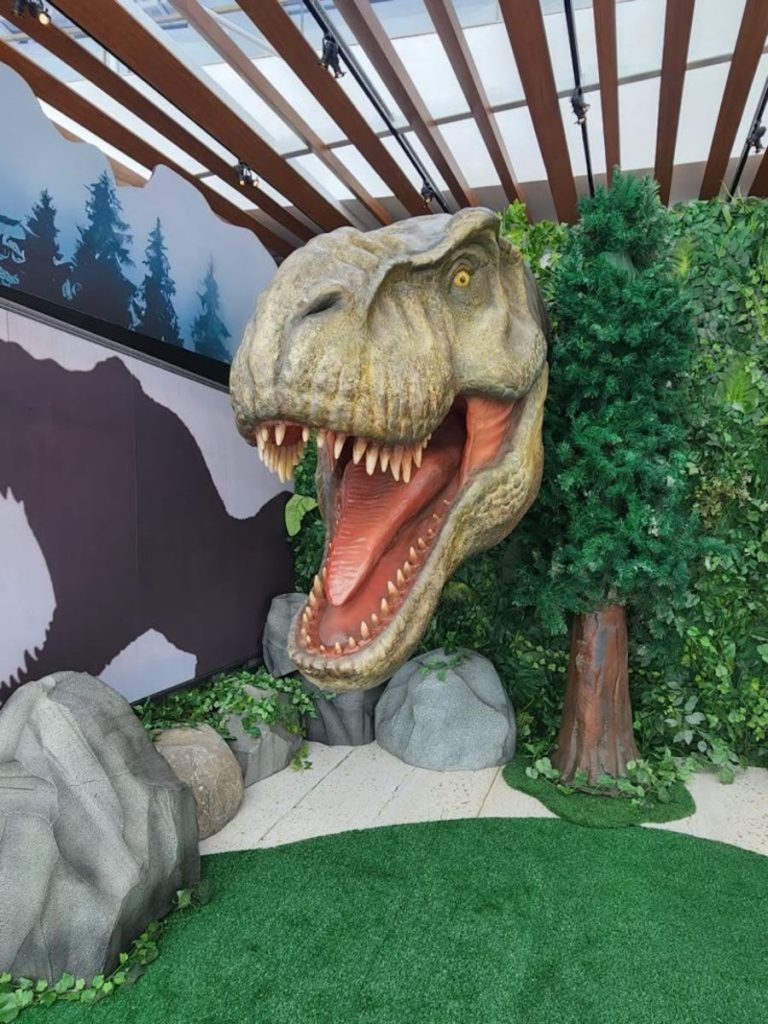 Iguatemi Ribeirão Preto recebe experiência em comemoração aos 30 anos do filme Jurassic Park