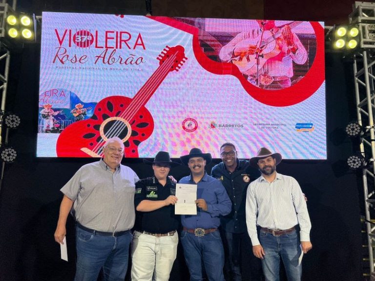 Meu Sertão vence 37ª edição da Violeira Rose Abrão