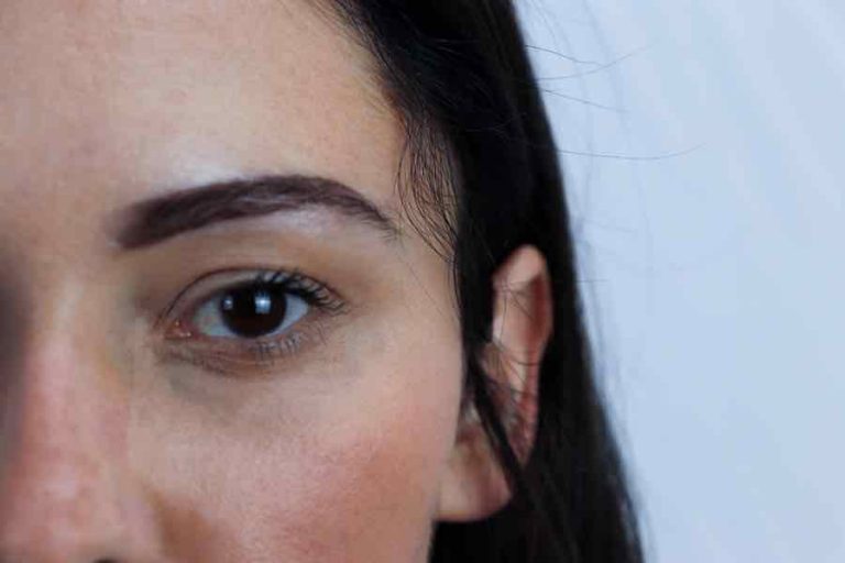Transplante de sobrancelhas: procedimento pode ser solução para um olhar mais valorizado e harmônico