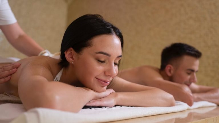 EM SANTO ANDRÉ, CASAIS ADEREM À MASSAGEM TÂNTRICA PARA APIMENTAR A RELAÇÃO