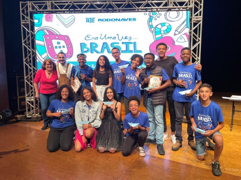 Projeto educativo levará 120 estudantes e professores brasileiros para intercâmbio em Portugal neste sábado
