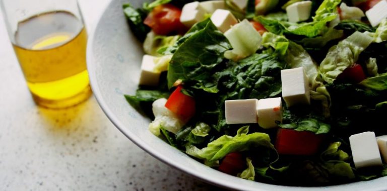 Vinagre natural de maçã é aliado do sabor e estratégia de refrescância nos pratos em dias quentes