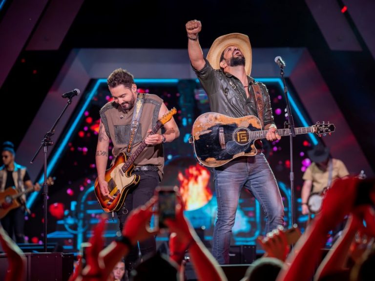 Churrasco On Fire, da dupla Fernando e Sorocaba, estreia em Indaiatuba com um espetáculo musical e gastronômico único