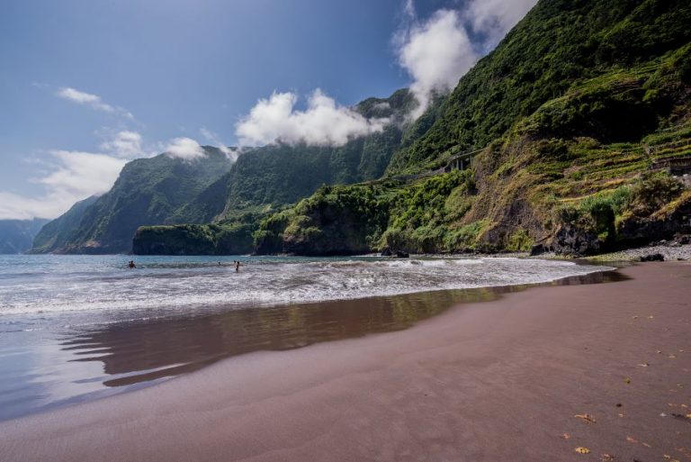 4 praias para conhecer na Ilha da Madeira em 2024