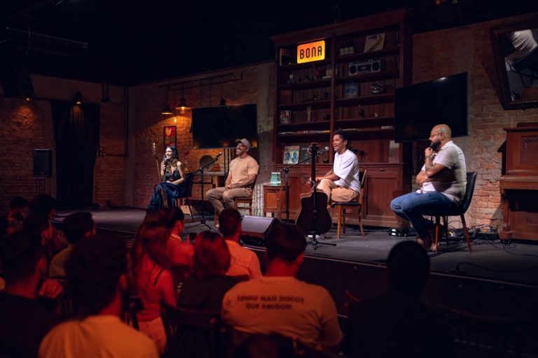 Natiruts faz tour de despedida “Leve com Você” por todo Brasil