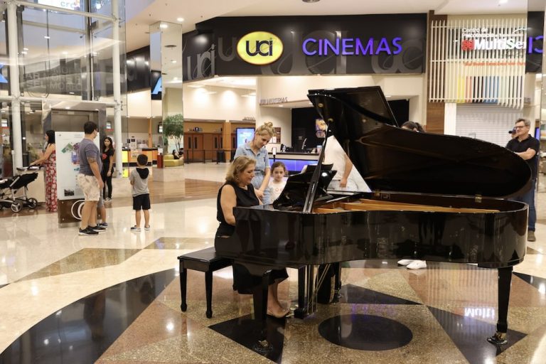 RibeirãoShopping homenageia o mês das mulheres com programação musical especial