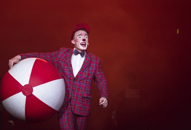 Mirage Circus prorroga temporada com ingressos solidários e arrecadação de mantimentos para apoiar vítimas das enchentes no Rio Grande do Sul