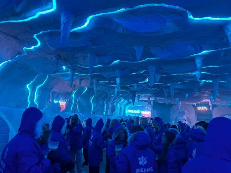 Grupo Dreams inaugura em Olímpia (SP) o maior bar de gelo da América Latina