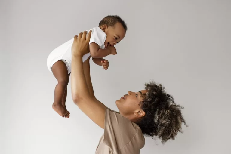 A importância do aleitamento materno no mês de conscientização