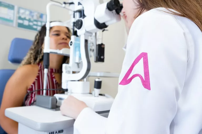 Controvérsia do Fenol: quais os benefícios, riscos e como controlar