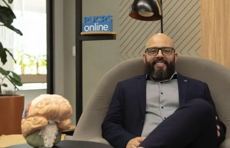 Tempestades Solares e Redes Sociais: a dupla ameaça invisível à saúde mental