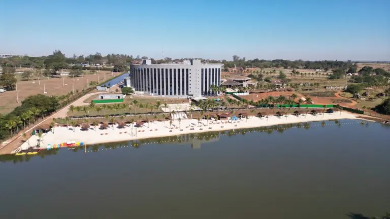 Barretos Park Hotel terá Natal com Duendes Bagunceiros e Réveillon com ceia especial, fogos e Luau da Ressaca