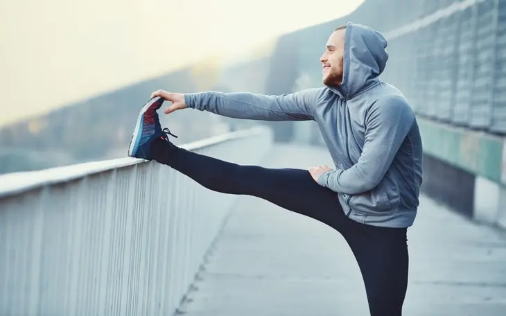 Exercitar-se no inverno gasta mais calorias e auxilia na saúde mental 